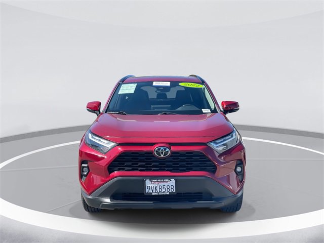 Used 2022 Toyota RAV4 XLE Premium image 5