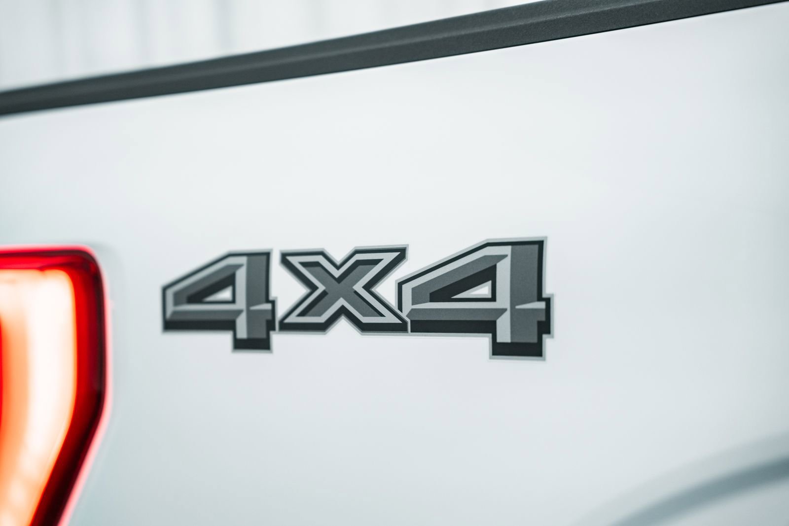 Certified 2023 Ford F150 Lariat w/ Equipment Group 502A High image 26