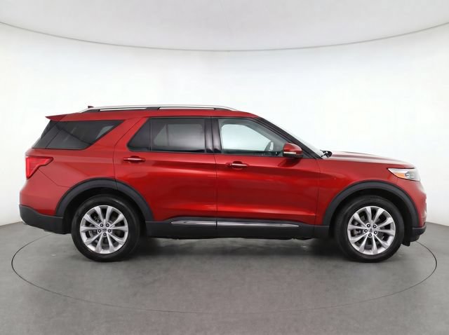 Certified 2023 Ford Explorer Platinum w/ Technology Package AWD/4WD image 8