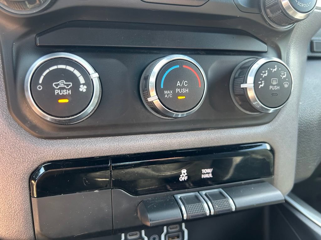 Used 2022 RAM 1500 Big Horn AWD/4WD image 22