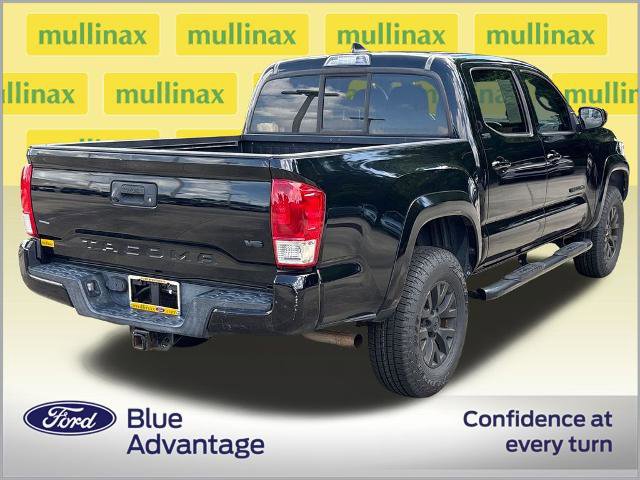 Used 2017 Toyota Tacoma SR5 w/ Tow Package RWD image 4