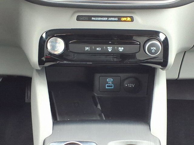 Certified 2023 Ford Escape Platinum w/ Premium Technology Package AWD/4WD image 10