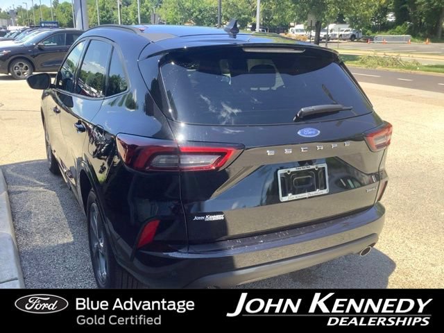 Certified 2023 Ford Escape ST-Line w/ Tech Pack #1 AWD/4WD image 6