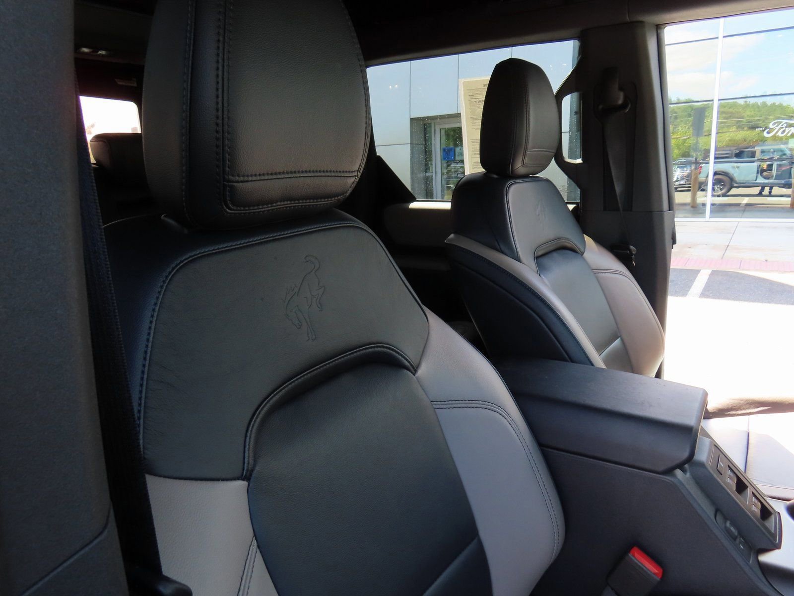 Certified 2022 Ford Bronco Wildtrak image 35