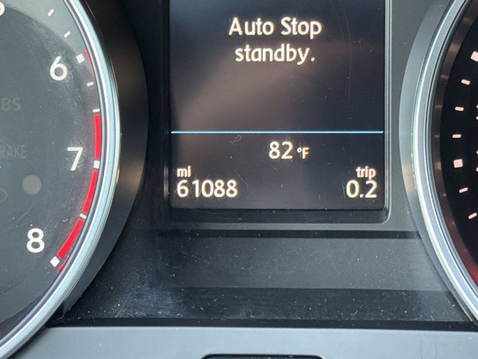 Used 2018 Volkswagen Tiguan SEL FWD image 21