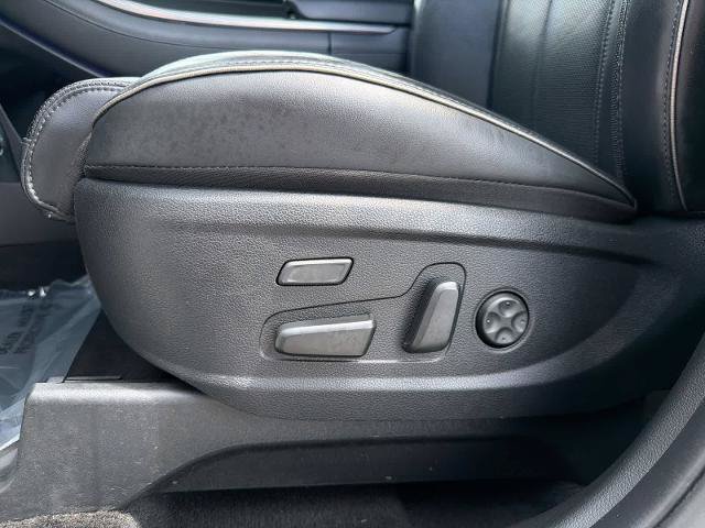 Used 2022 Hyundai Palisade Limited AWD/4WD image 18