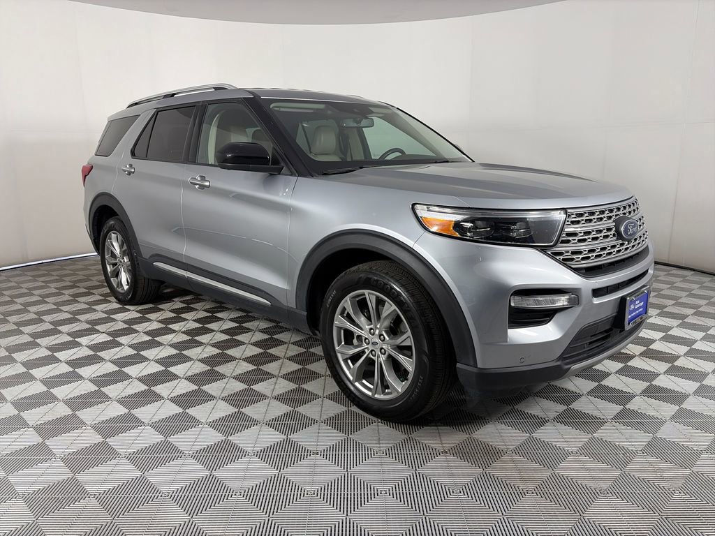 Certified 2022 Ford Explorer Limited AWD/4WD image 6