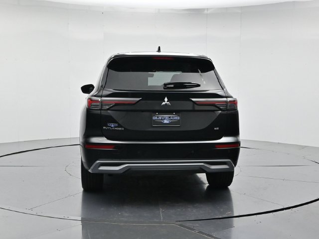Used 2025 Mitsubishi Outlander SE FWD image 8