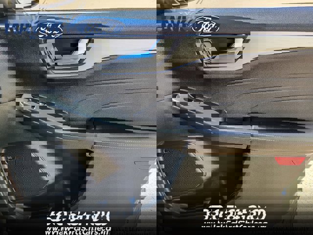 Certified 2023 Ford Escape Platinum w/ Premium Technology Package AWD/4WD image 24