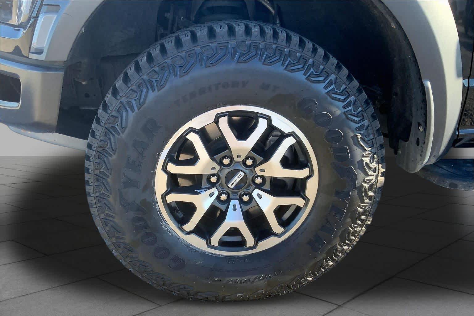 Certified 2022 Ford F150 Raptor AWD/4WD image 11