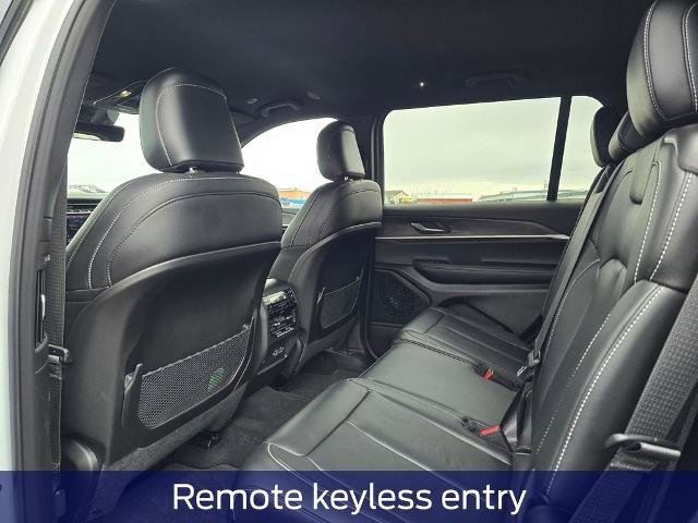 Used 2025 Jeep Grand Cherokee L Limited w/ Trailer Tow Package AWD/4WD image 14