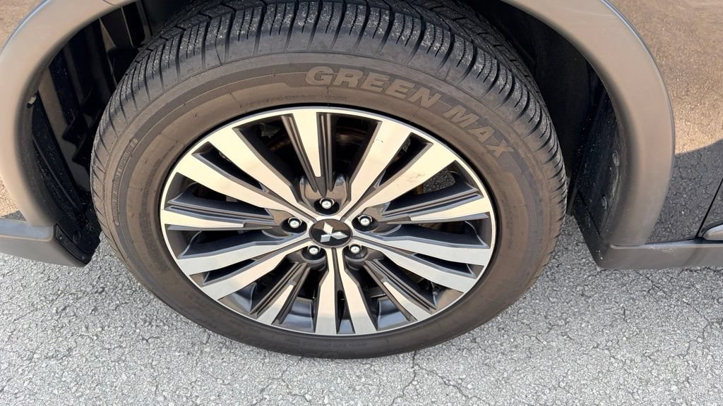 Used 2020 Mitsubishi Outlander ES FWD image 30