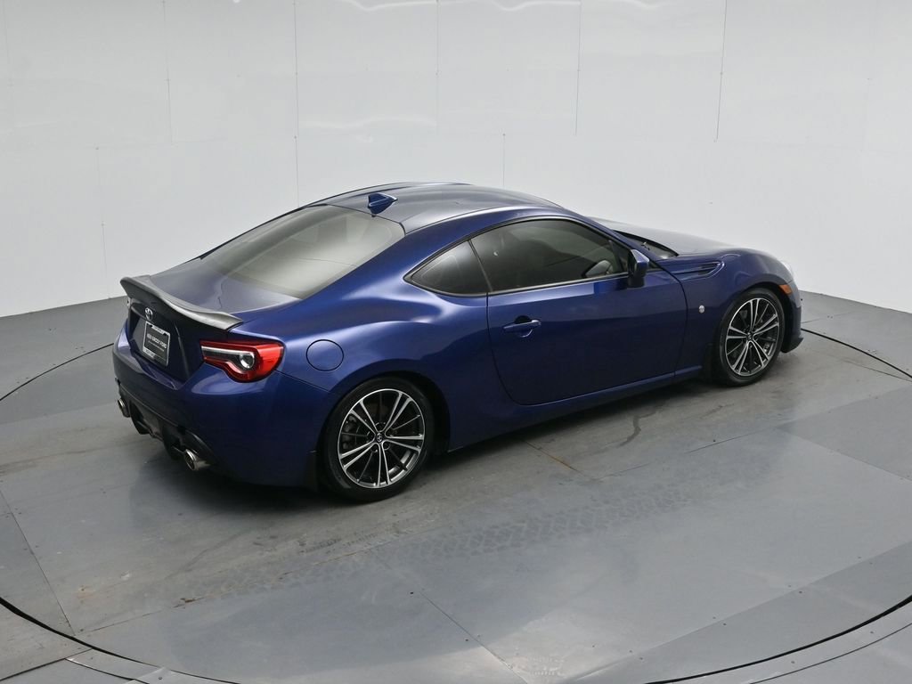 Used 2017 Toyota 86 image 34