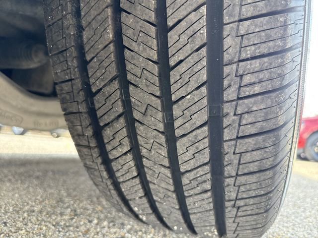 Certified 2022 Ford Explorer XLT w/ Equipment Group 202A image 32