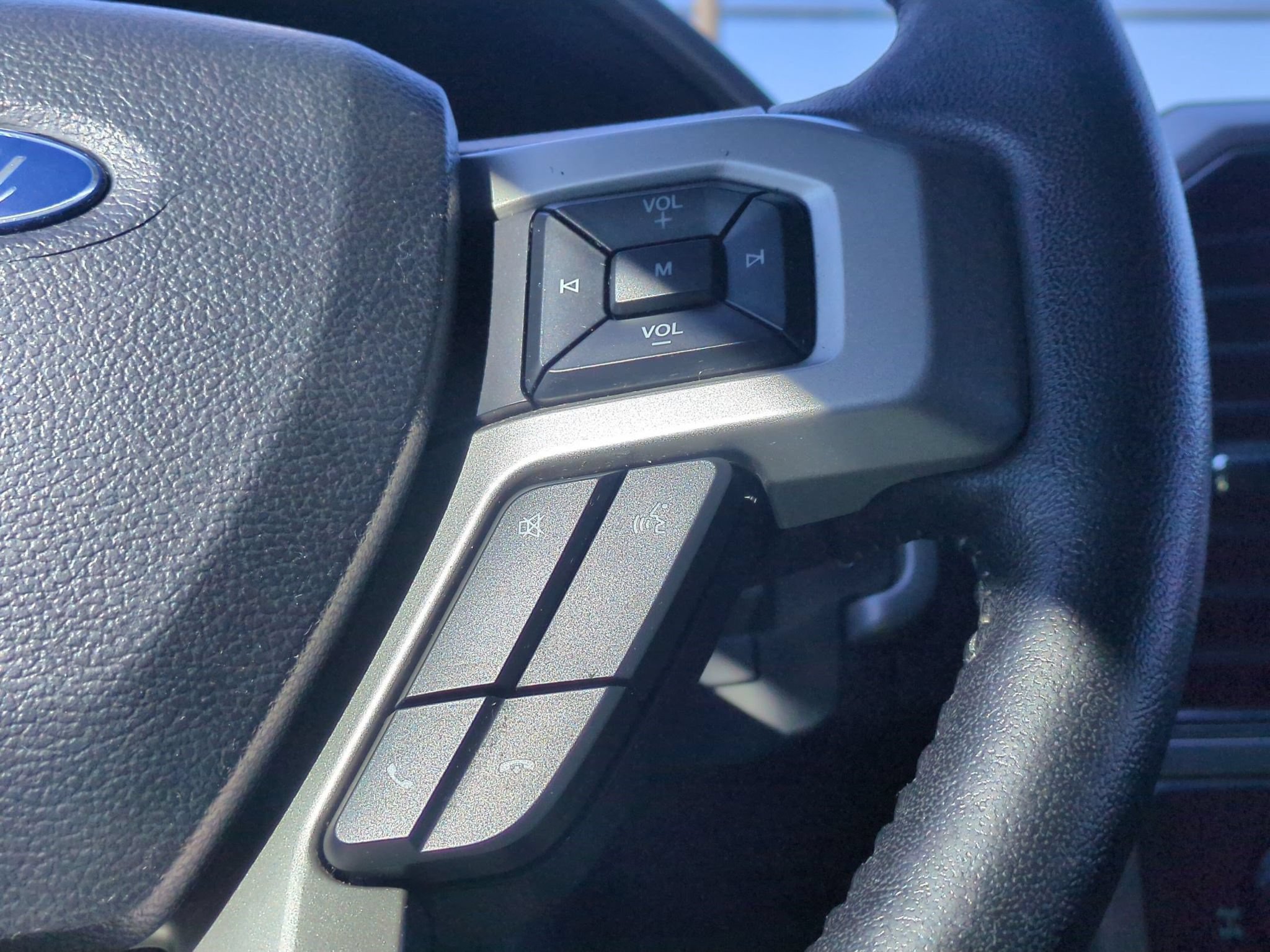 Certified 2019 Ford F150 Lariat RWD image 17
