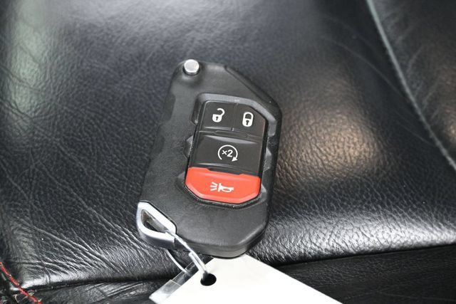 Used 2019 Jeep Wrangler Unlimited Rubicon AWD/4WD image 24