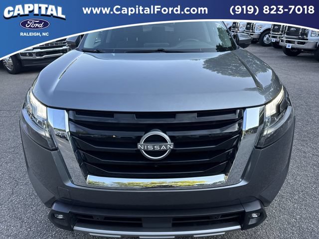 Used 2022 Nissan Pathfinder SL FWD image 10