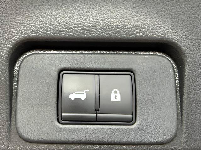 Used 2023 Nissan Rogue SL w/ SL Premium Package AWD/4WD image 10