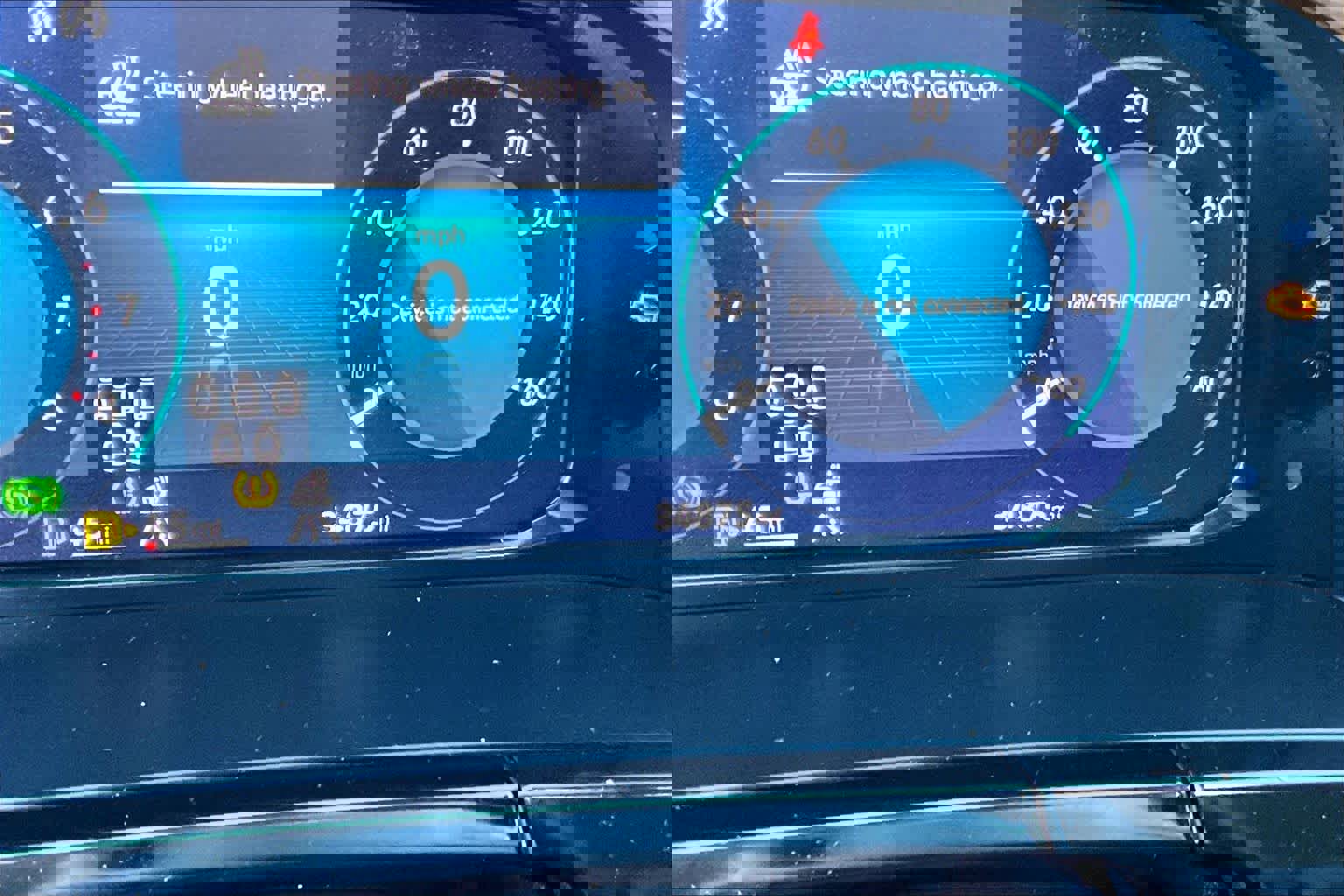 Used 2025 Volkswagen Atlas SE image 20