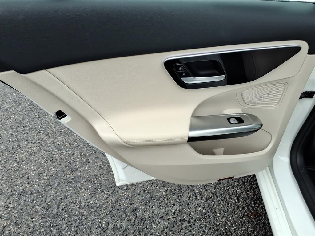 Used 2022 Mercedes-Benz C 300 4MATIC Sedan image 13