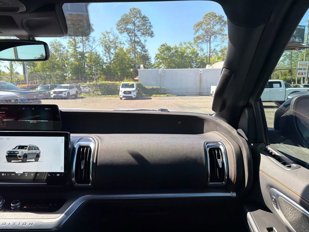 Certified 2025 Ford Expedition Tremor image 23