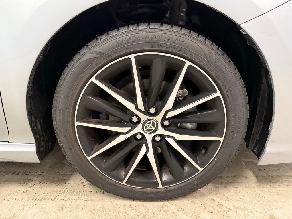 Used 2023 Toyota Camry SE image 12