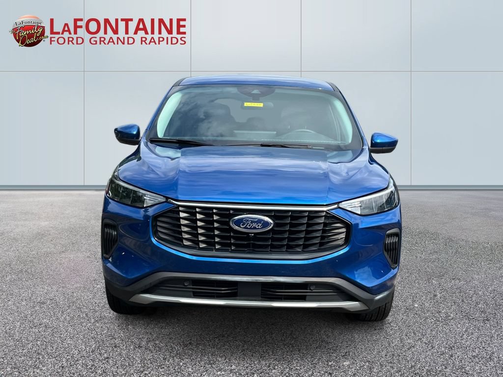 Certified 2023 Ford Escape Active w/ Tech Pack #2 AWD/4WD image 2