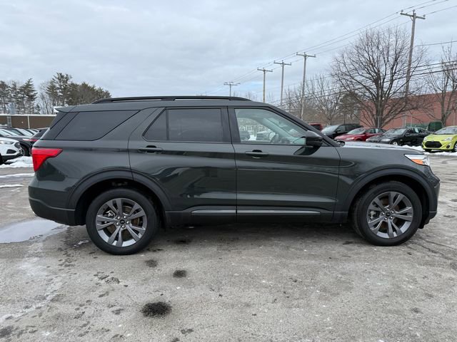 Certified 2022 Ford Explorer XLT w/ Equipment Group 202A image 5