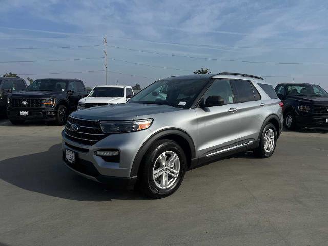 Certified 2022 Ford Explorer XLT w/ Equipment Group 202A image 2