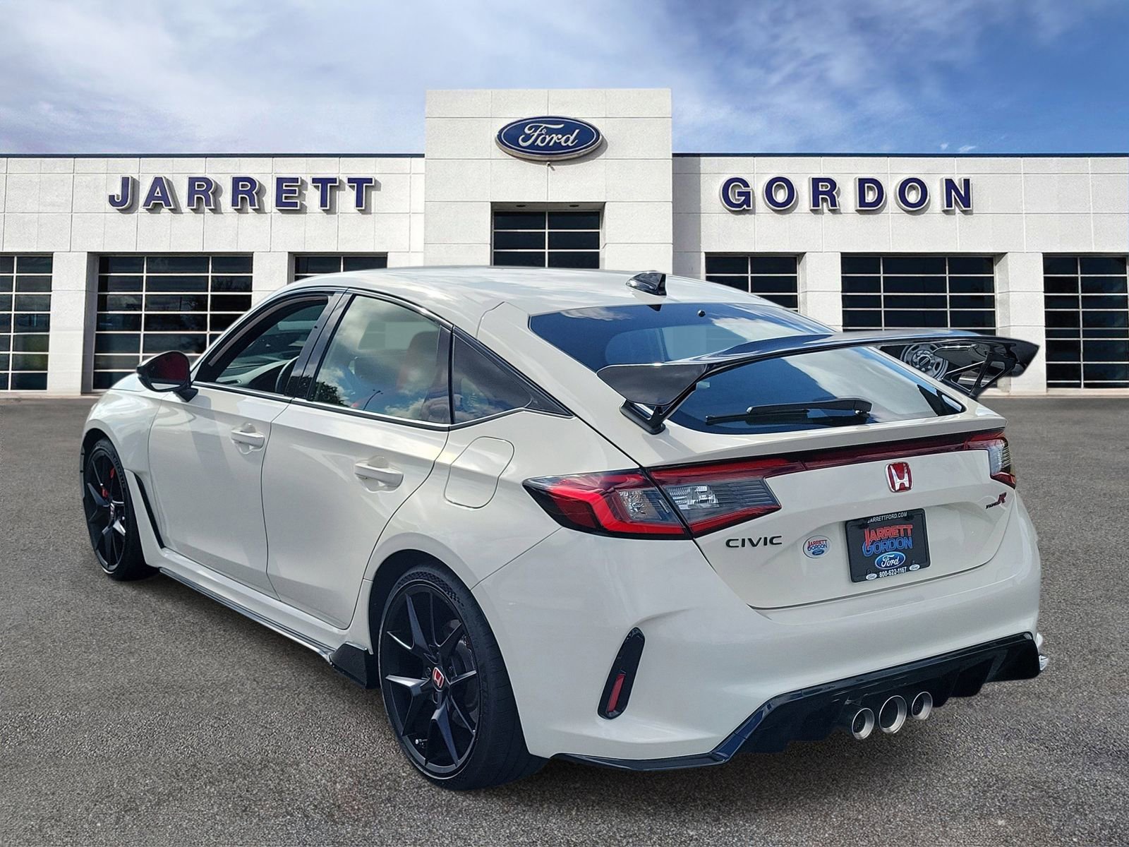 Used 2026 Honda Civic Type R image 3
