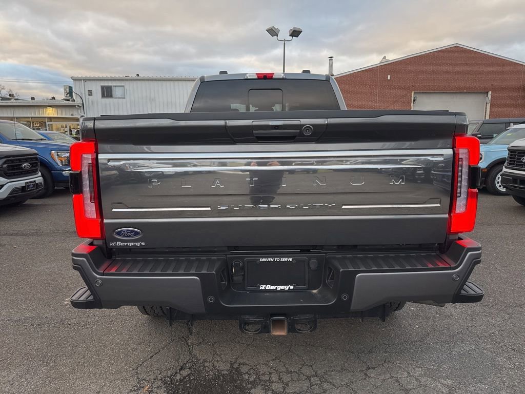 Certified 2023 Ford F350 Platinum w/ FX4 Off-Road Package image 4