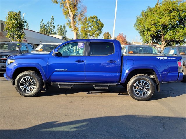 Used 2023 Toyota Tacoma TRD Sport image 2