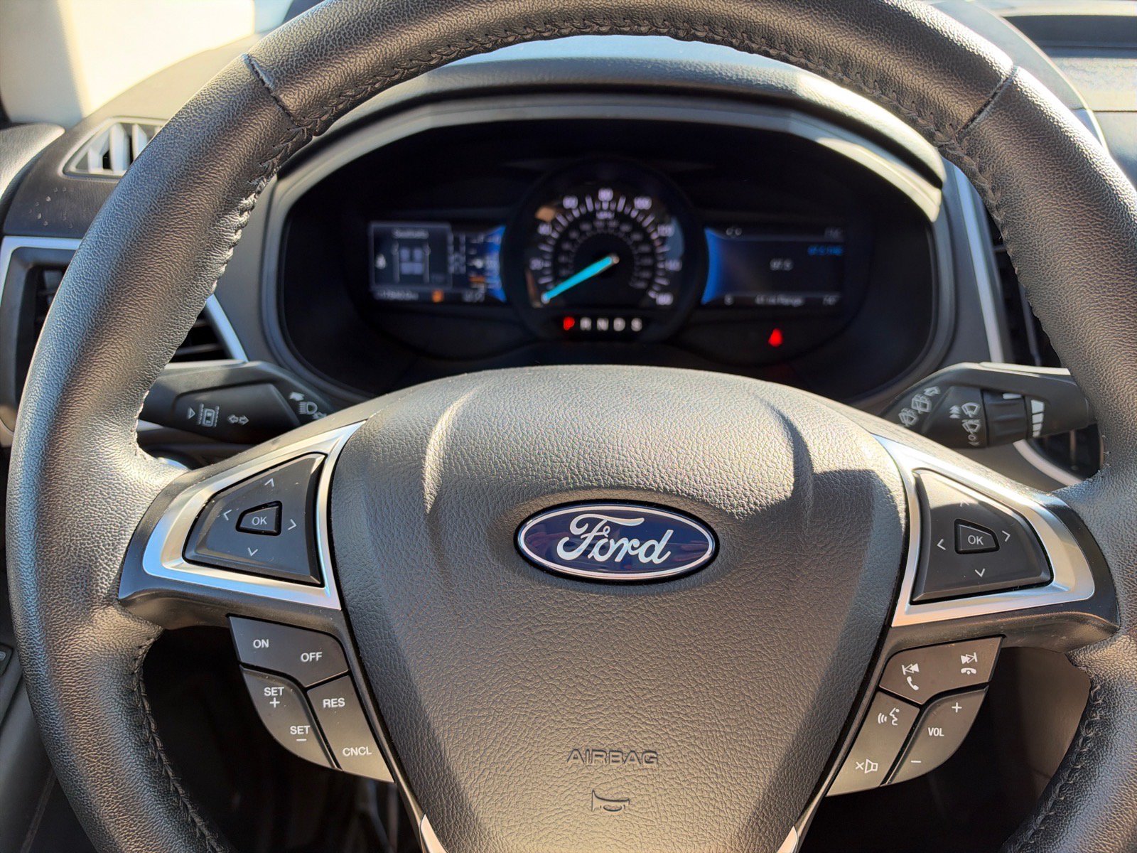 Certified 2024 Ford Edge SEL w/ Convenience Package AWD/4WD image 24