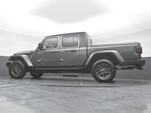 Used 2024 Jeep Gladiator Sport image 6