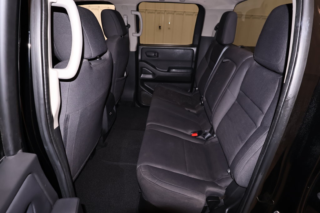 Used 2022 Nissan Frontier S w/ Technology Package AWD/4WD image 15