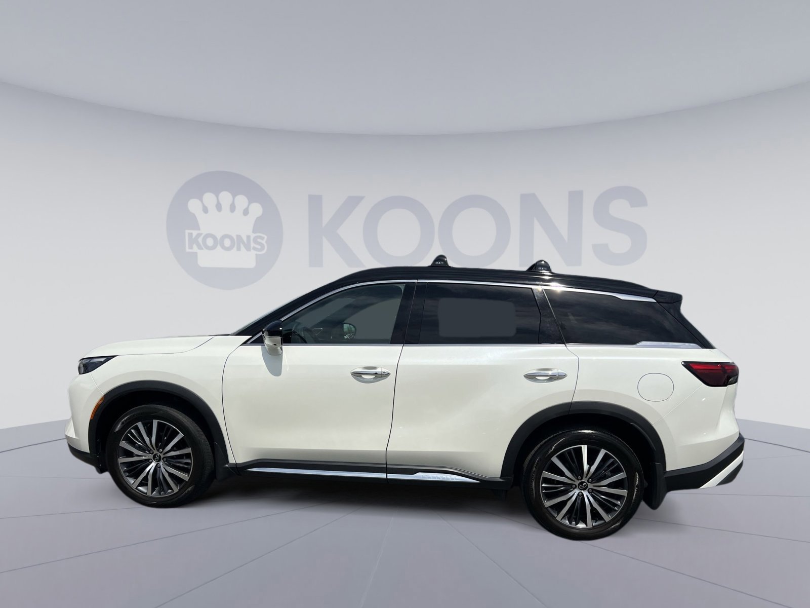 Used 2023 INFINITI QX60 Autograph w/ Cargo Package image 3