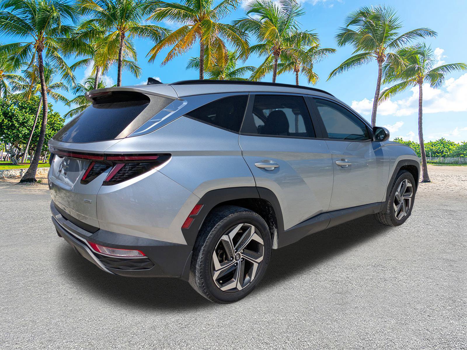 Used 2022 Hyundai Tucson SEL w/ Convenience + Premium Package image 4