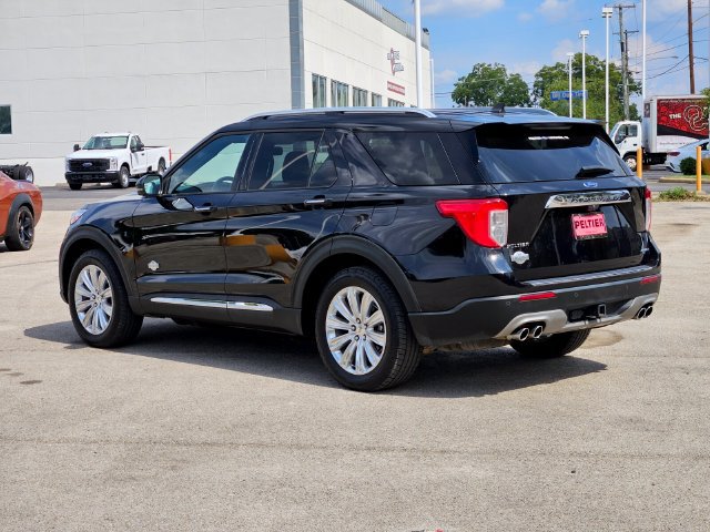 Certified 2022 Ford Explorer King Ranch w/ Premium Technology Package AWD/4WD image 7