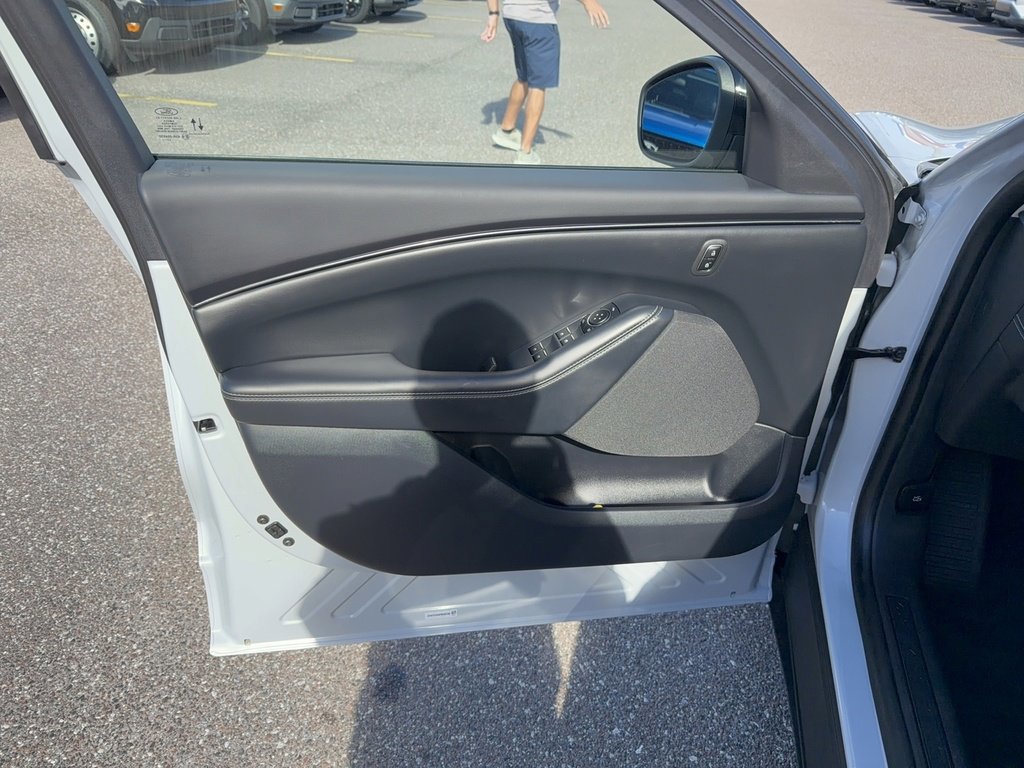 Certified 2023 Ford Mustang Mach-E Select image 8