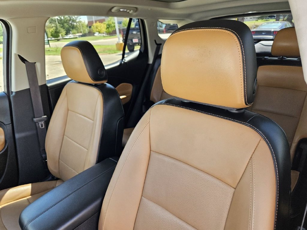 Used 2020 GMC Terrain SLT w/ Preferred Package FWD image 18