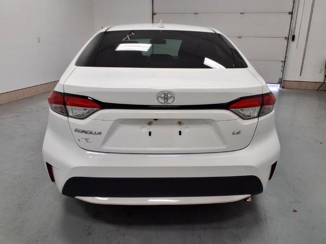 Used 2022 Toyota Corolla LE image 4
