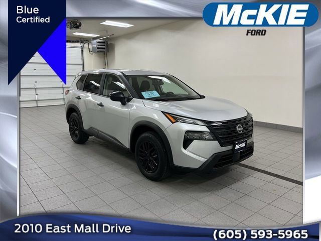 Used 2024 Nissan Rogue S AWD/4WD image 1