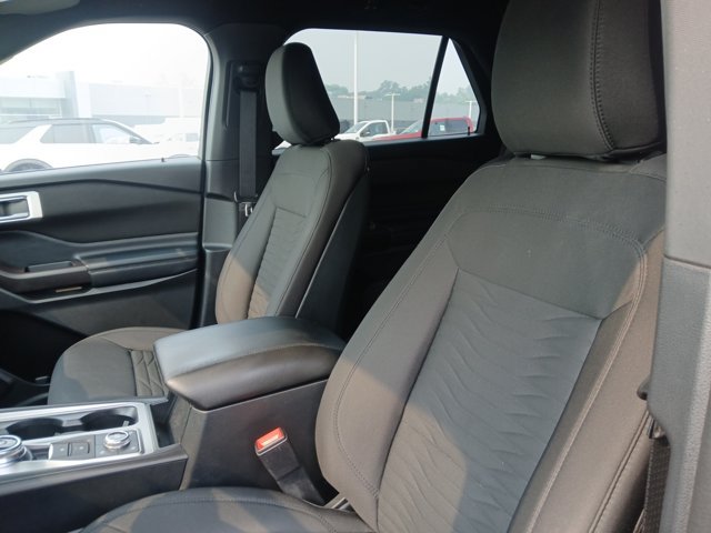 Certified 2020 Ford Explorer XLT w/ Comfort Package AWD/4WD image 20