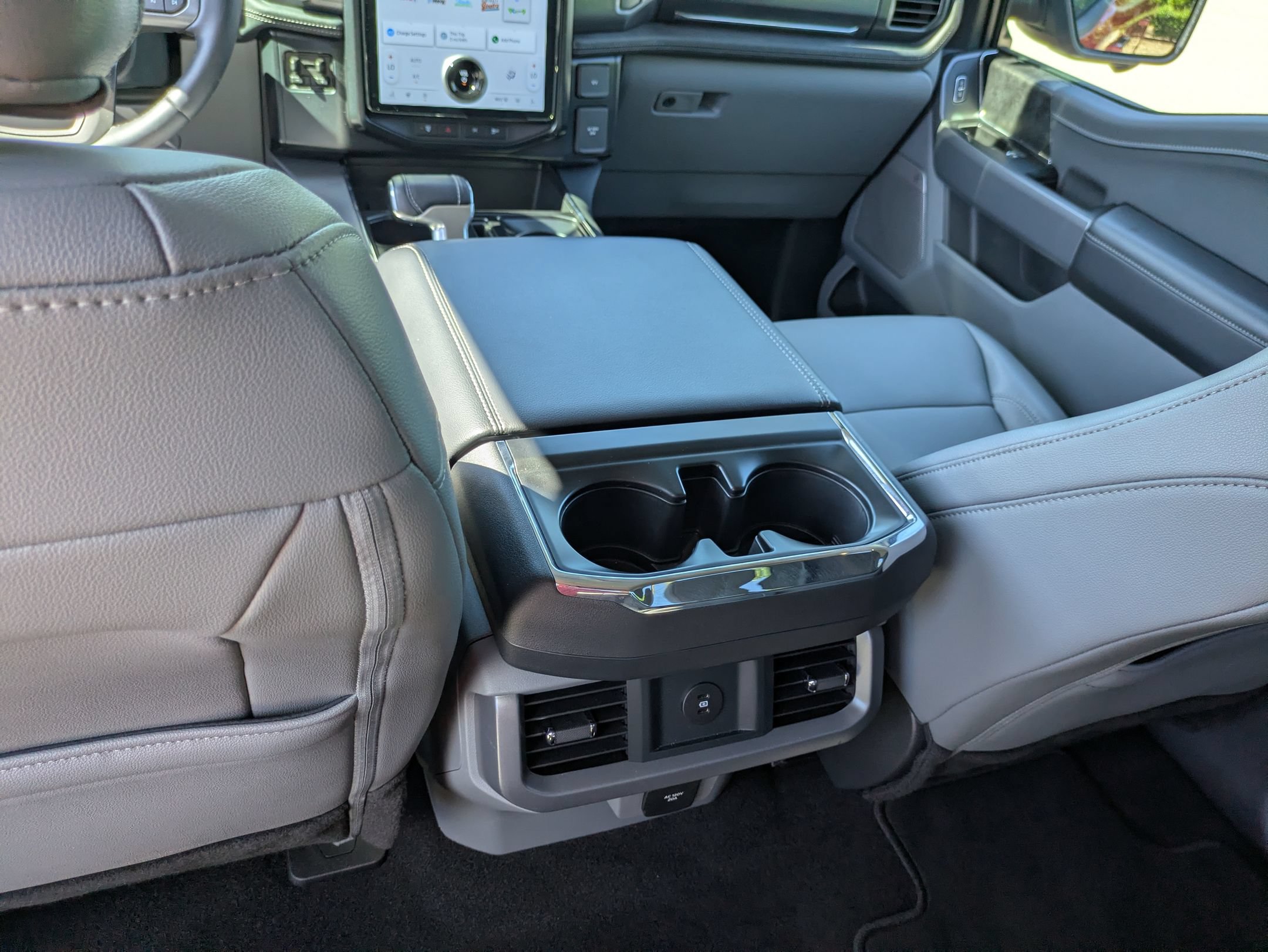 Certified 2025 Ford F150 Lightning Flash AWD/4WD image 33