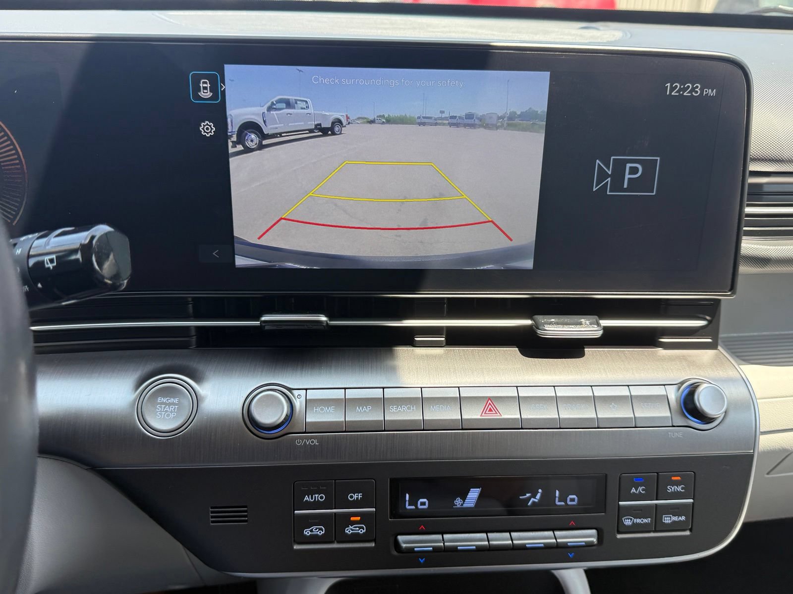 Used 2025 Hyundai Kona SEL FWD image 16