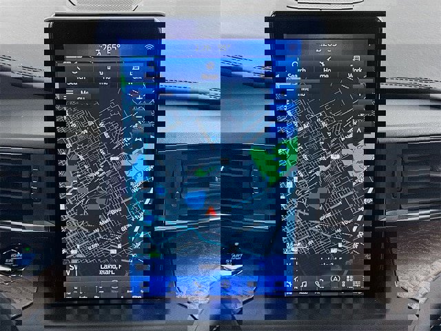 Certified 2020 Ford Explorer Platinum w/ Premium Technology Package image 17