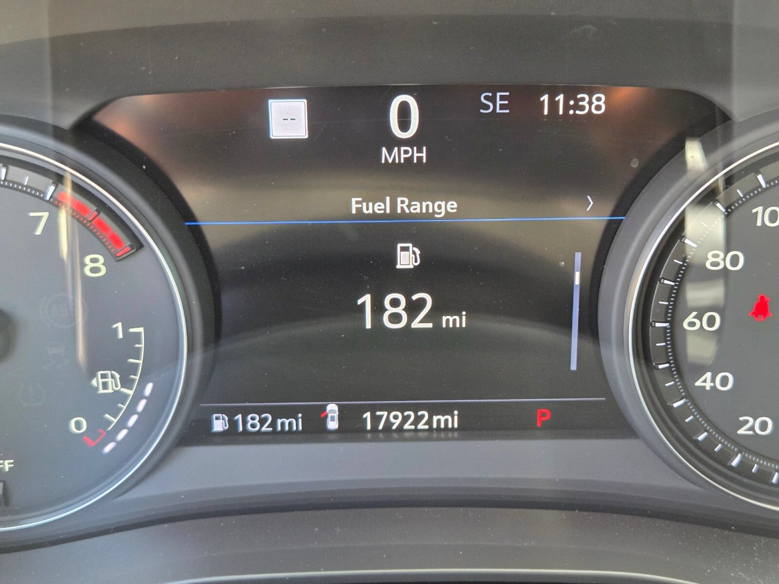 Used 2025 Cadillac XT6 Premium Luxury w/ Technology Package FWD image 21