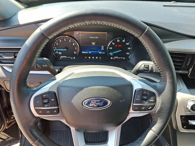 Certified 2023 Ford Explorer XLT w/ Equipment Group 202A AWD/4WD image 16