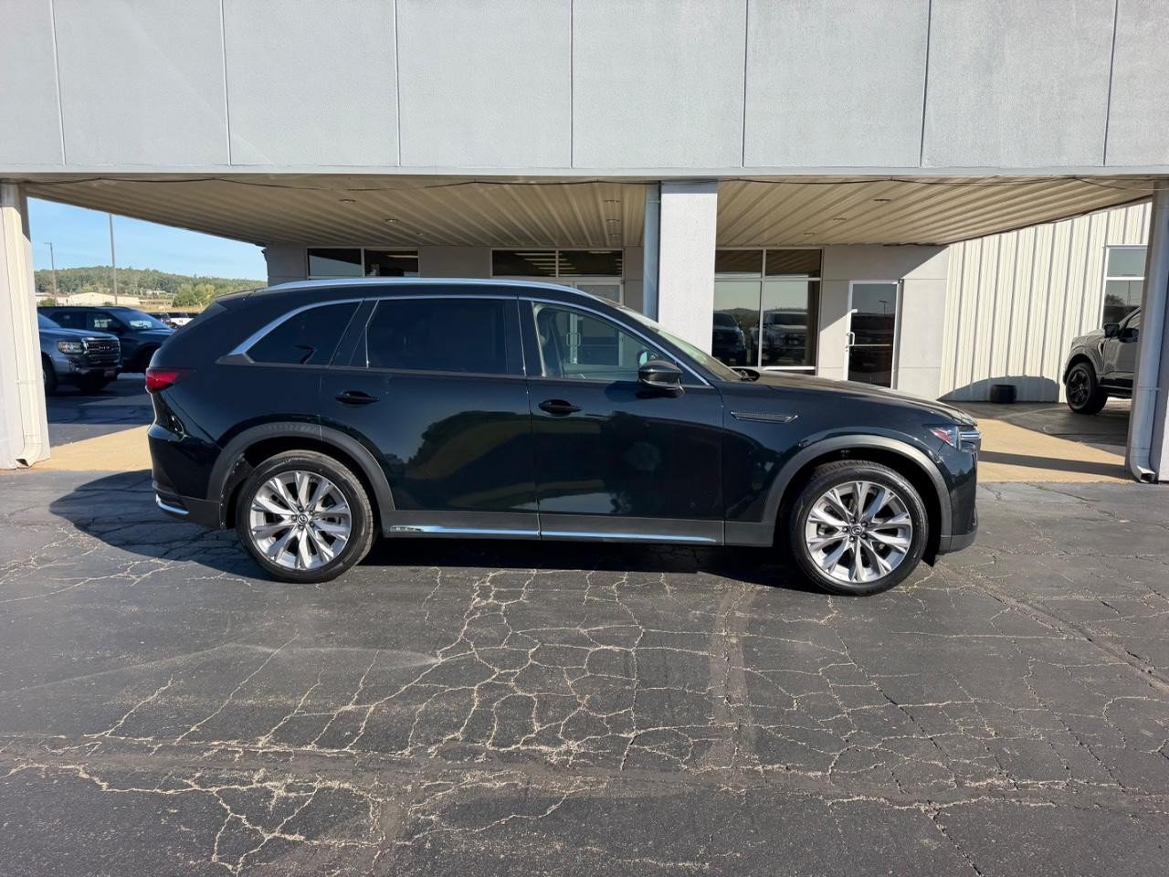 Used 2024 MAZDA CX-90 3.3 Turbo w/ Premium Package AWD/4WD image 2