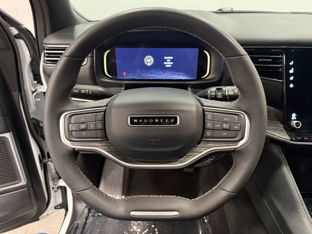 Used 2024 Jeep Wagoneer L Series II w/ Flexible Seating Group AWD/4WD image 22